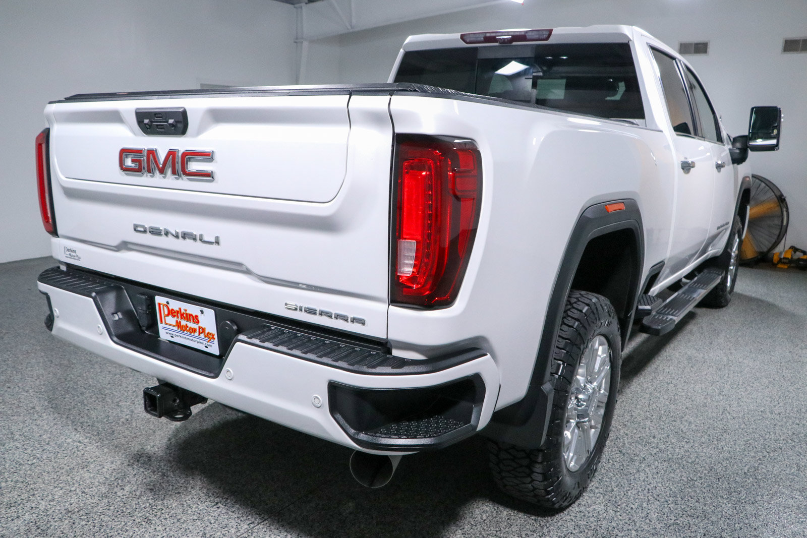 Used 2021 GMC Sierra 2500 Denali w/ Denali Ultimate Package AWD/4WD image 7