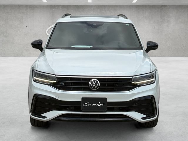 Used 2023 Volkswagen Tiguan SE R-Line FWD image 18