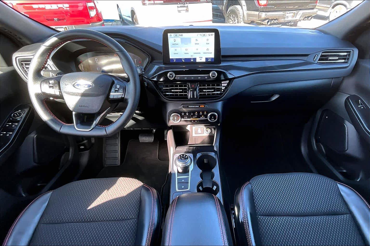 Used 2025 Ford Escape ST-Line FWD image 14