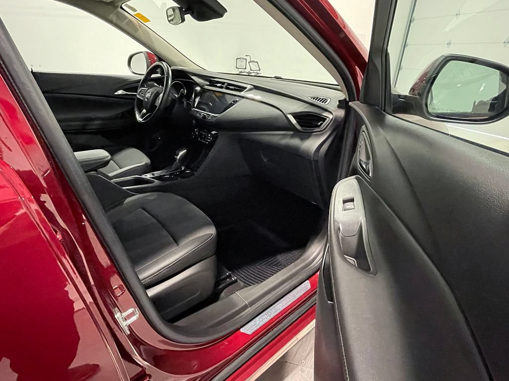 Used 2023 Buick Encore GX Select w/ Sport Touring Package FWD image 25