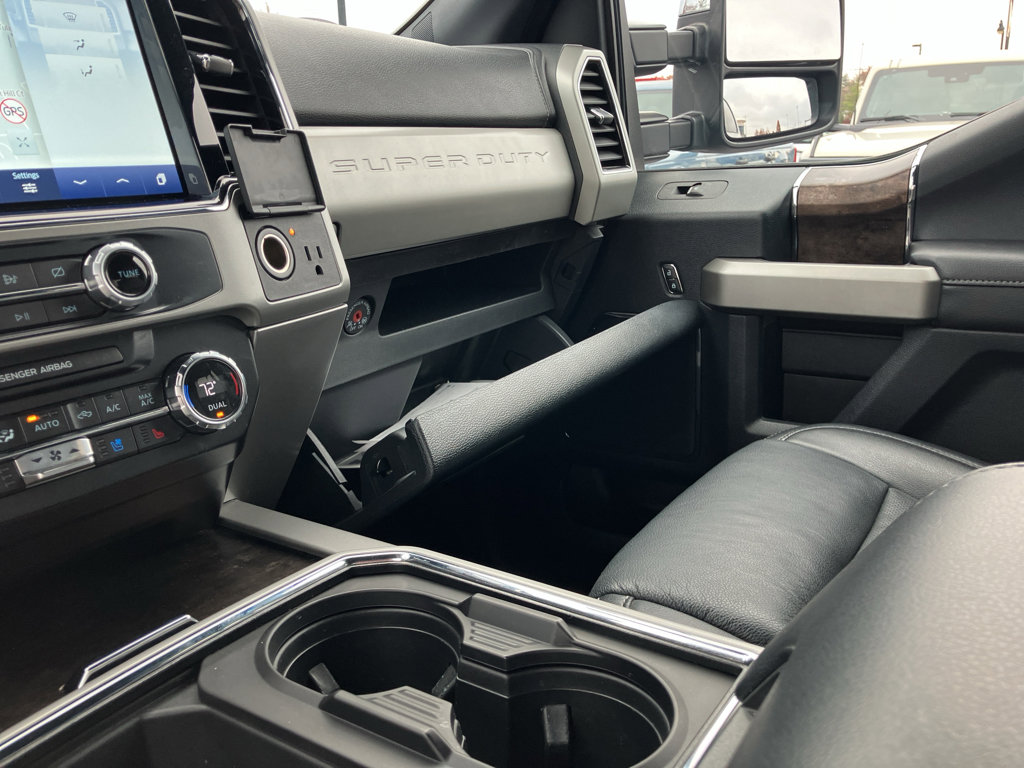 Used 2022 Ford F250 Lariat w/ Chrome Package image 27
