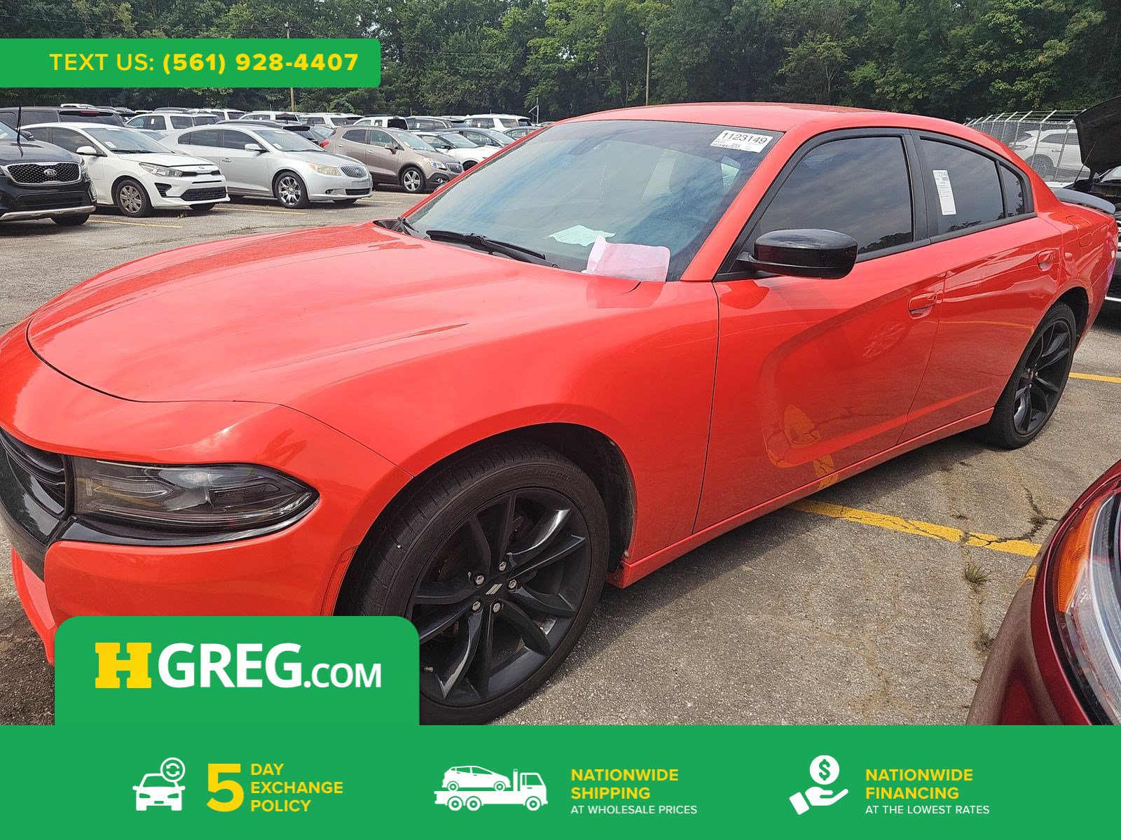 Used 2018 Dodge Charger SXT w/ Blacktop Package RWD image 1