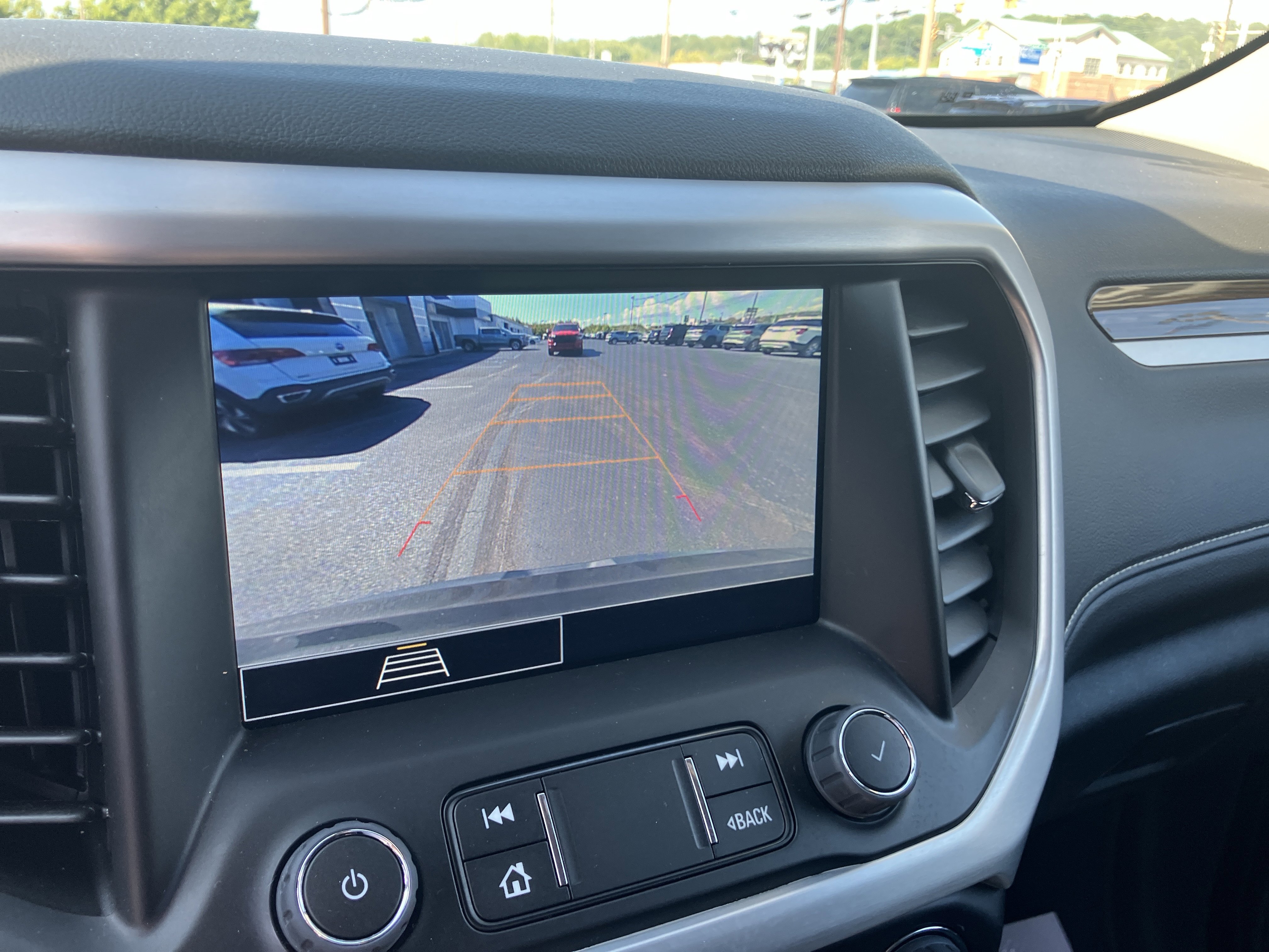 Used 2023 GMC Acadia SLE w/ Driver Convenience Package image 27