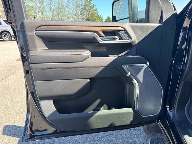 Used 2024 Chevrolet Silverado 2500 High Country w/ Technology Package AWD/4WD image 26