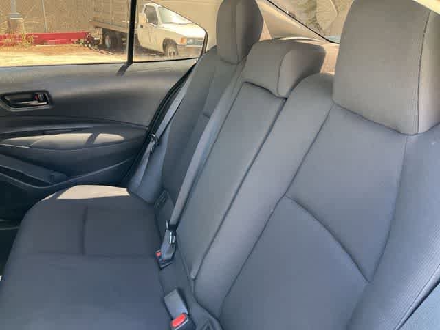 Used 2025 Toyota Corolla LE FWD image 16