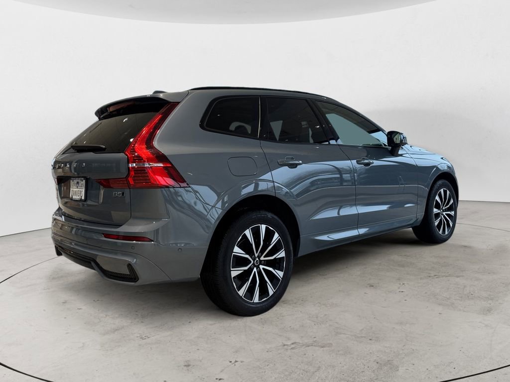 Certified 2023 Volvo XC60 B5 Plus w/ Climate Package image 7