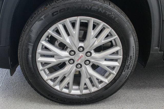 Certified 2026 GMC Acadia Elevation w/ Elevation Premium Package AWD/4WD image 15