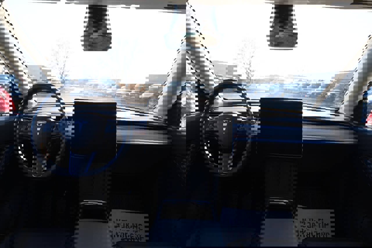 Used 2022 Tesla Model Y Long Range image 13