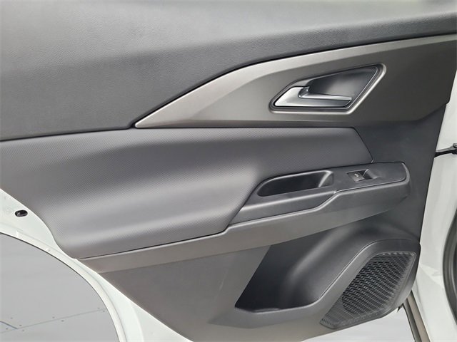 New 2026 Chevrolet Equinox EV LT w/ LPO, Blackout Package image 17