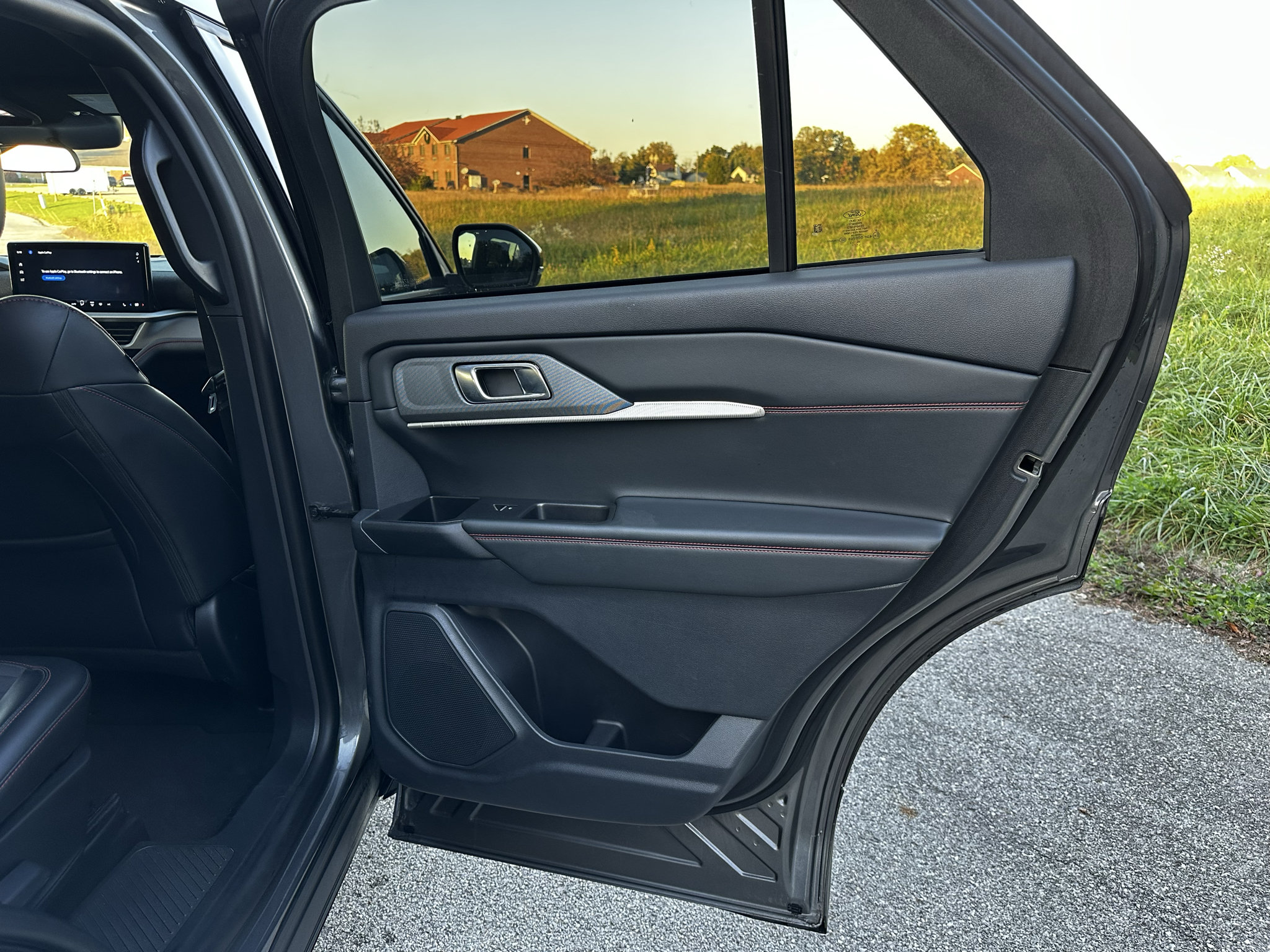 Used 2026 Ford Explorer ST-Line AWD/4WD image 30