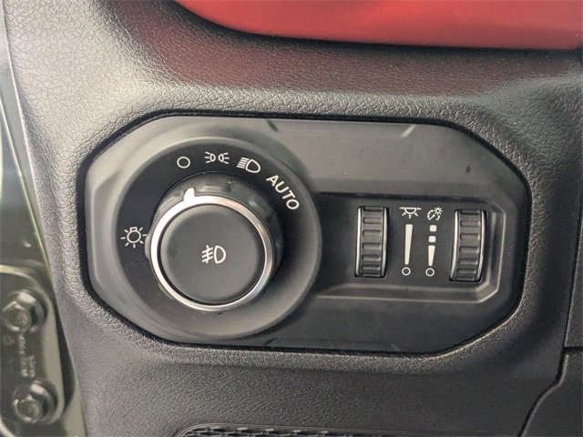 Used 2021 Jeep Wrangler Unlimited Rubicon w/ Dual Top Group image 13