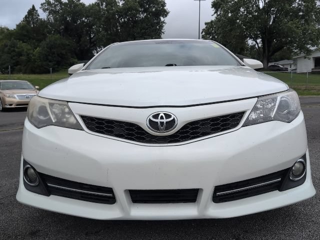 Used 2012 Toyota Camry SE FWD image 3
