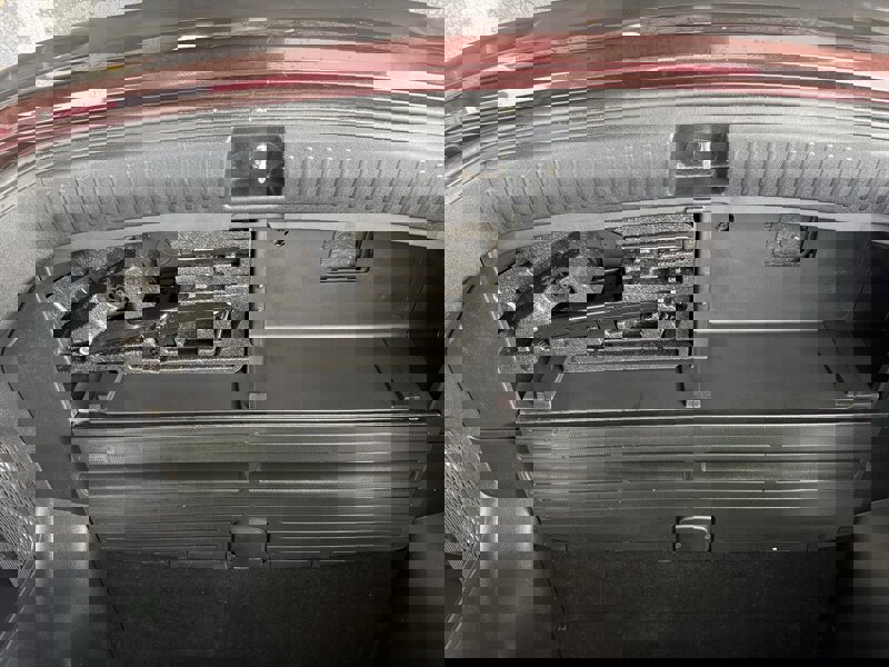 Used 2017 Kia Sorento LX w/ LX Convenience Package image 21