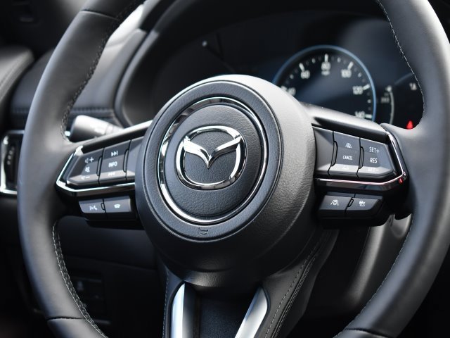 New 2025 MAZDA CX-5 Signature image 26