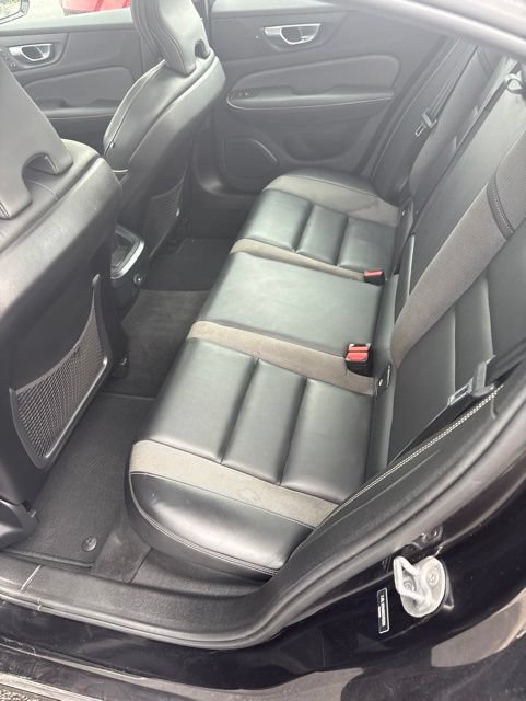 Used 2024 Volvo S60 B5 Plus AWD/4WD image 29