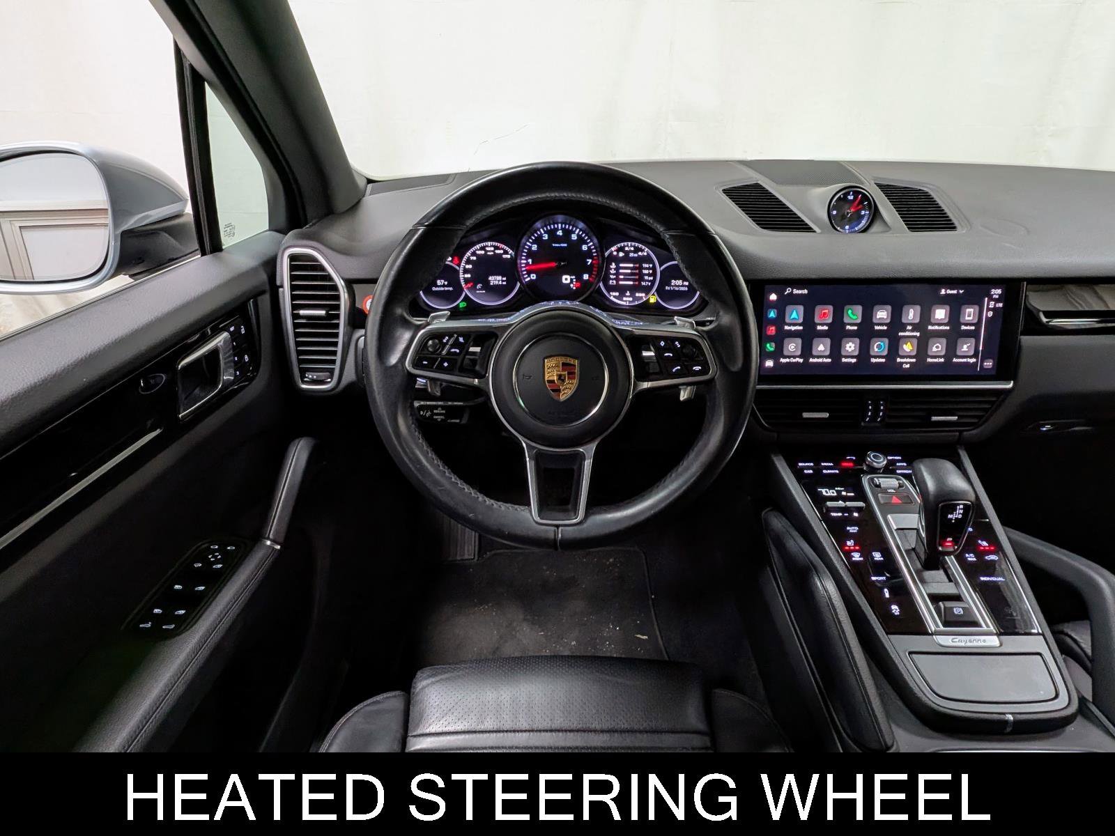 Used 2023 Porsche Cayenne Platinum Edition image 2