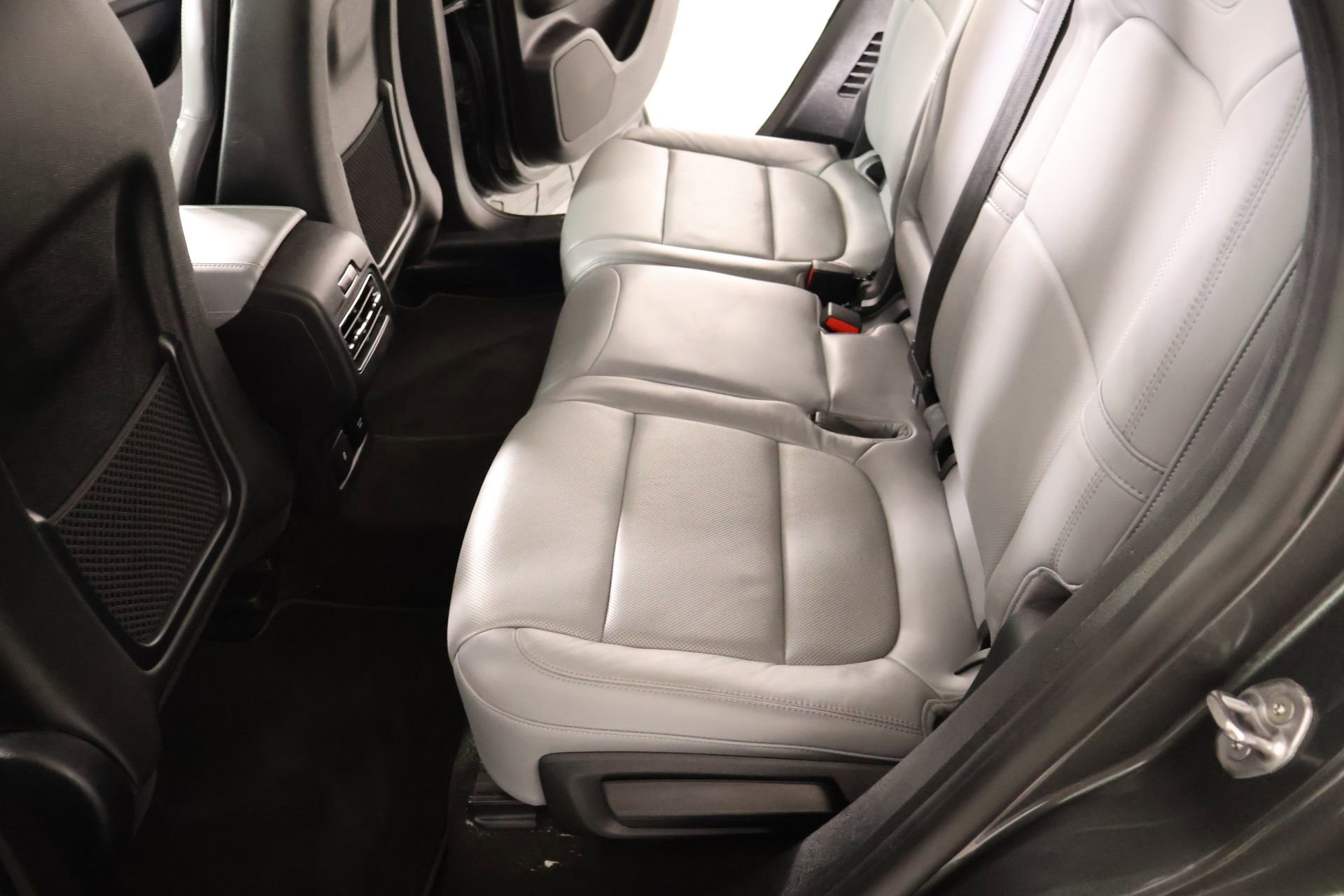 Used 2020 Lincoln Corsair Reserve w/ Equipment Group 201A FWD image 13