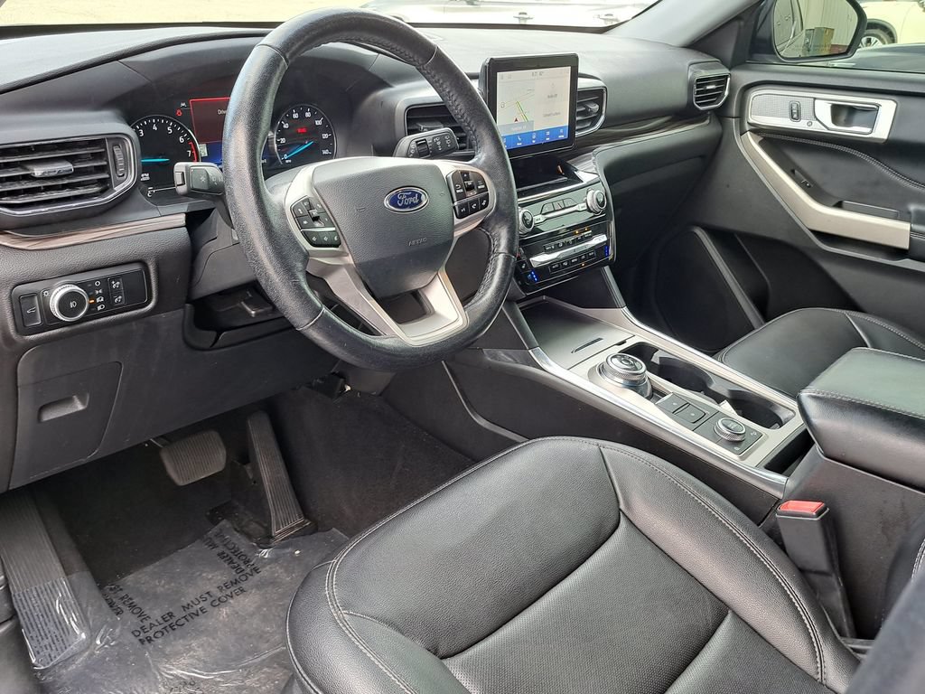 Used 2023 Ford Explorer Limited AWD/4WD image 9