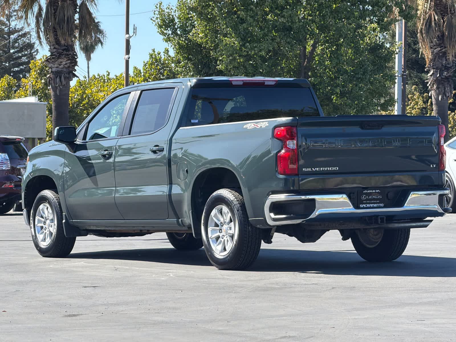 Used 2025 Chevrolet Silverado 1500 LT AWD/4WD image 7