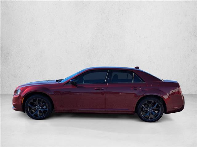 Used 2023 Chrysler 300 Touring w/ Sport Appearance Package image 8
