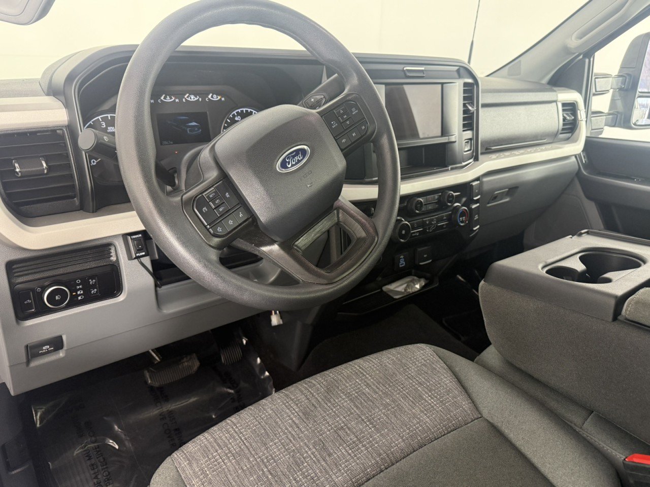 Used 2026 Ford F350 XLT w/ 360-Degree Camera Package AWD/4WD image 14