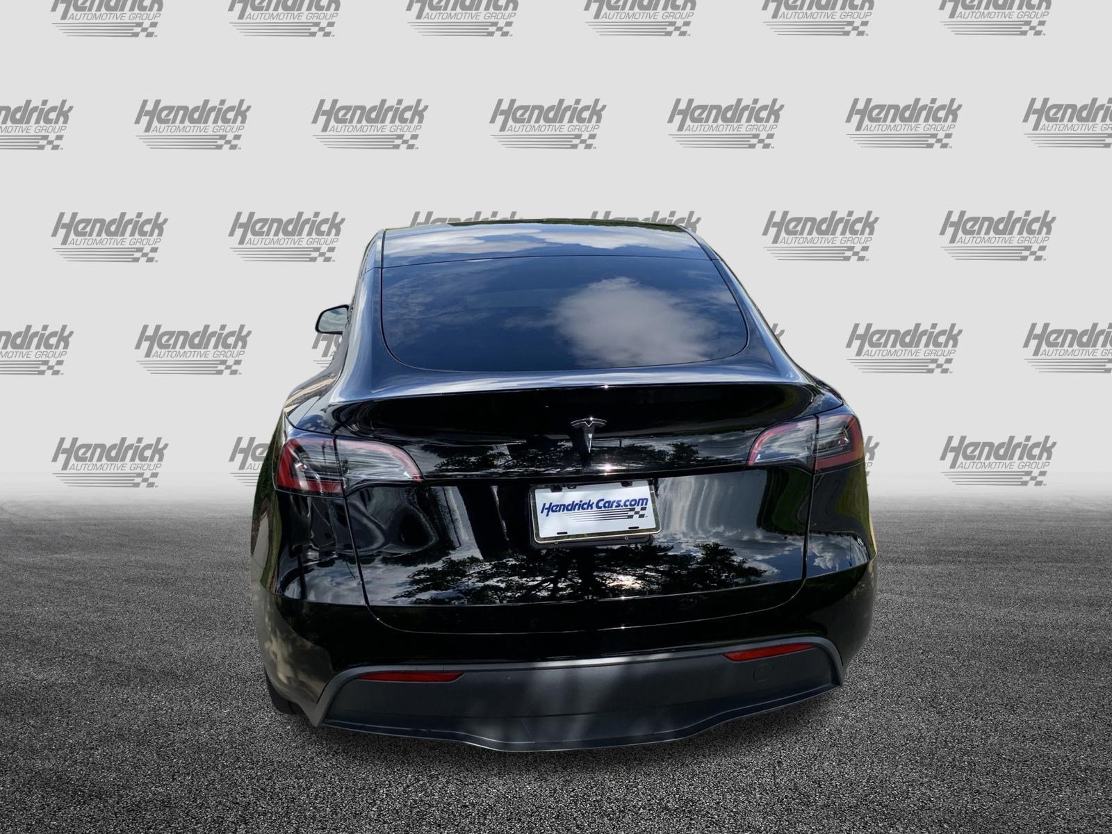 Used 2025 Tesla Model Y Long Range RWD image 9
