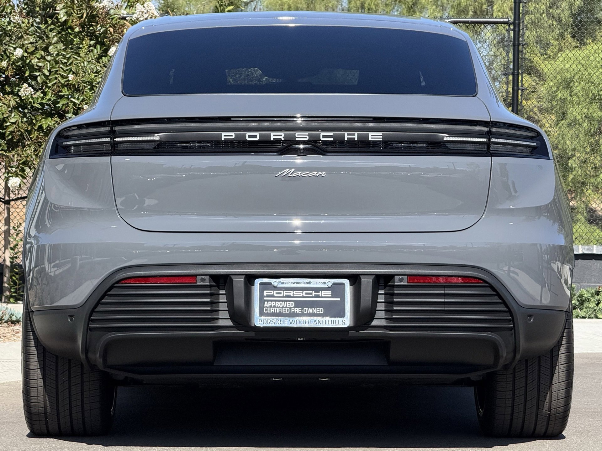 Used 2025 Porsche Macan Electric image 6