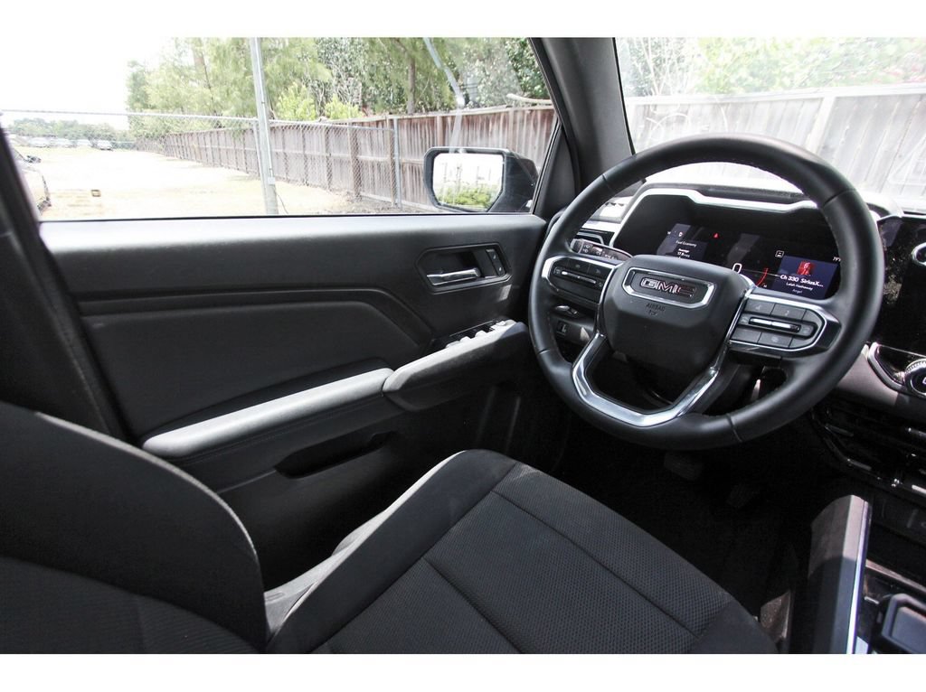 Used 2024 GMC Canyon Elevation w/ Convenience Package RWD image 9