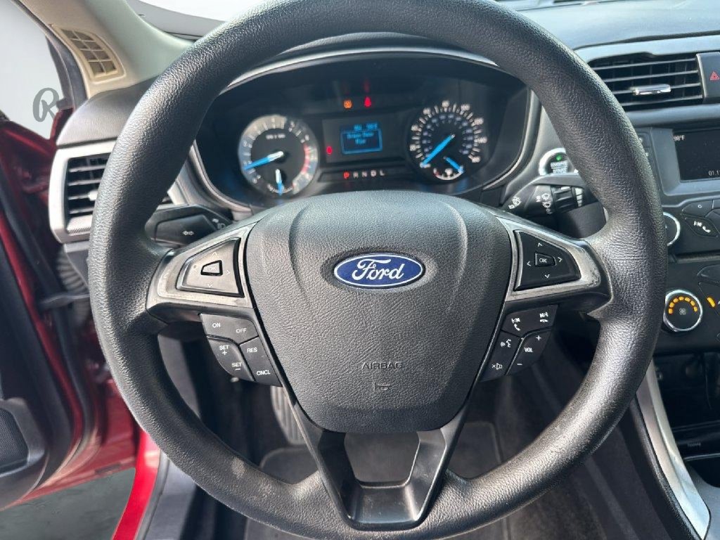 Used 2018 Ford Fusion S FWD image 8