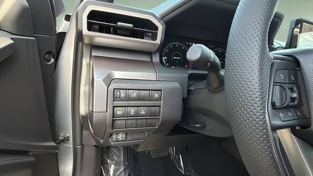 Used 2025 Toyota Tacoma TRD Off-Road AWD/4WD image 21