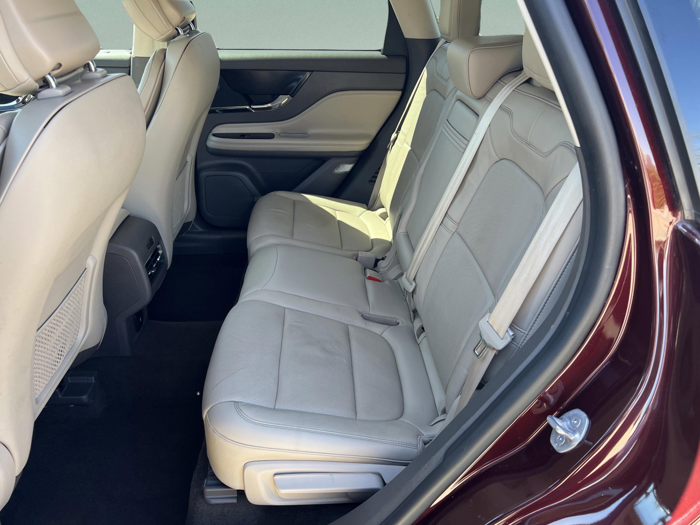 Used 2020 Lincoln Corsair Reserve image 28