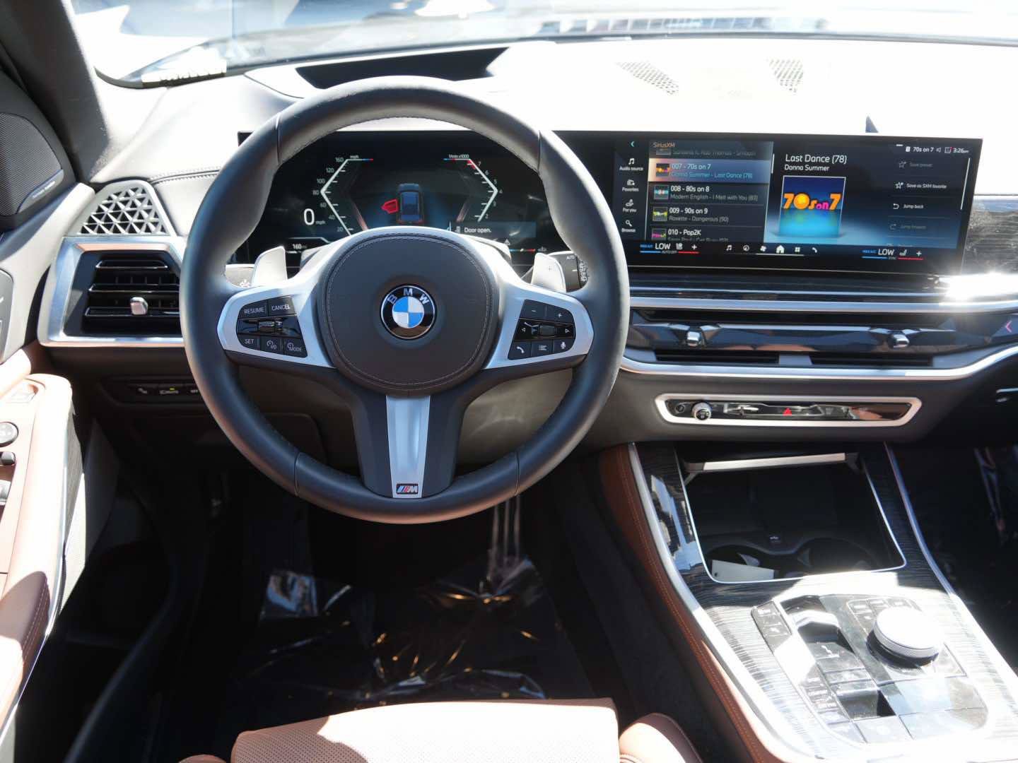 Used 2026 BMW X5 xDrive40i w/ M Sport Package AWD/4WD image 8