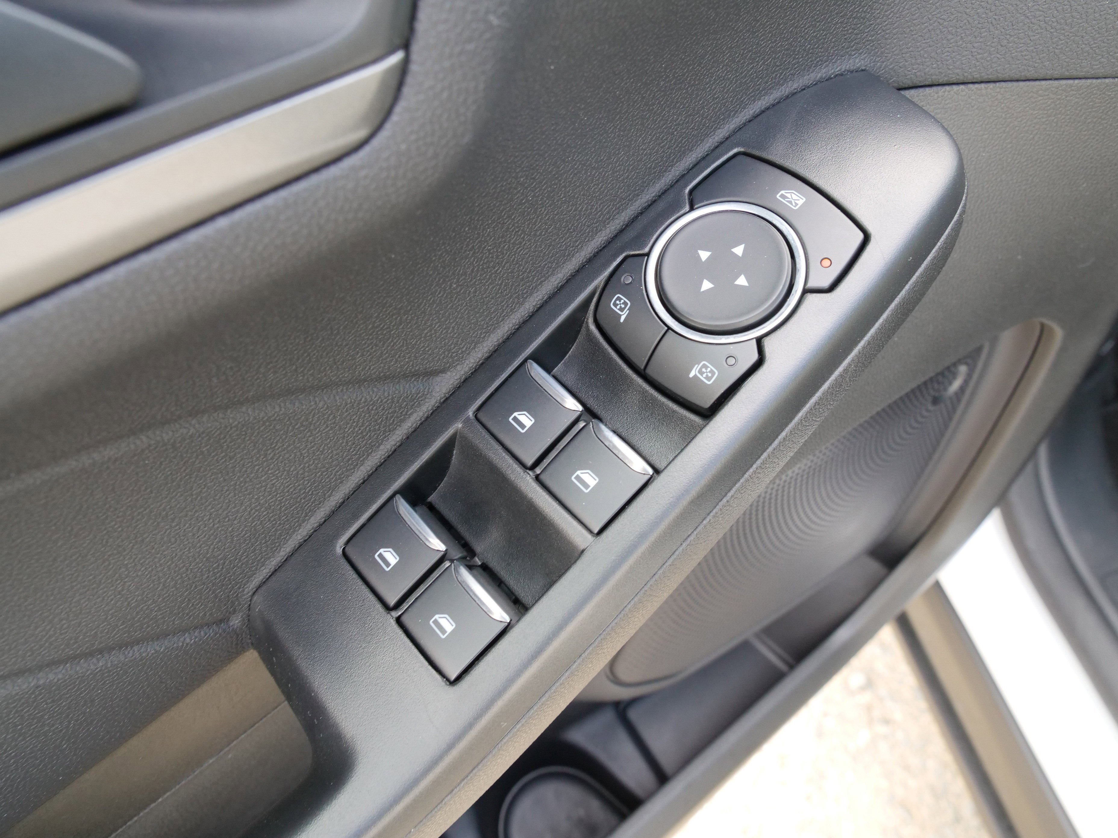 Used 2024 Ford Escape Active image 18