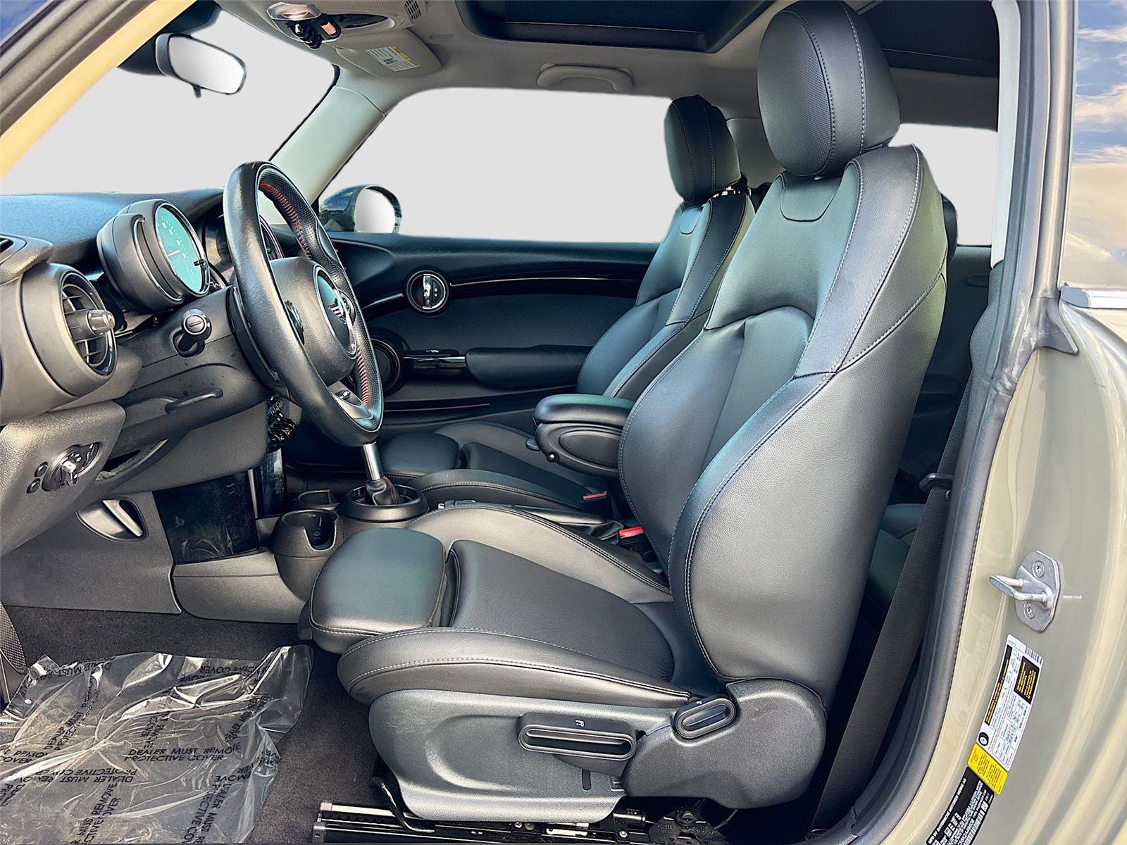 Used 2019 MINI Cooper S image 21