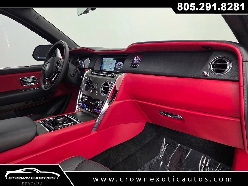 Used 2022 Rolls-Royce Cullinan w/ Interior Detailing Package AWD/4WD image 11