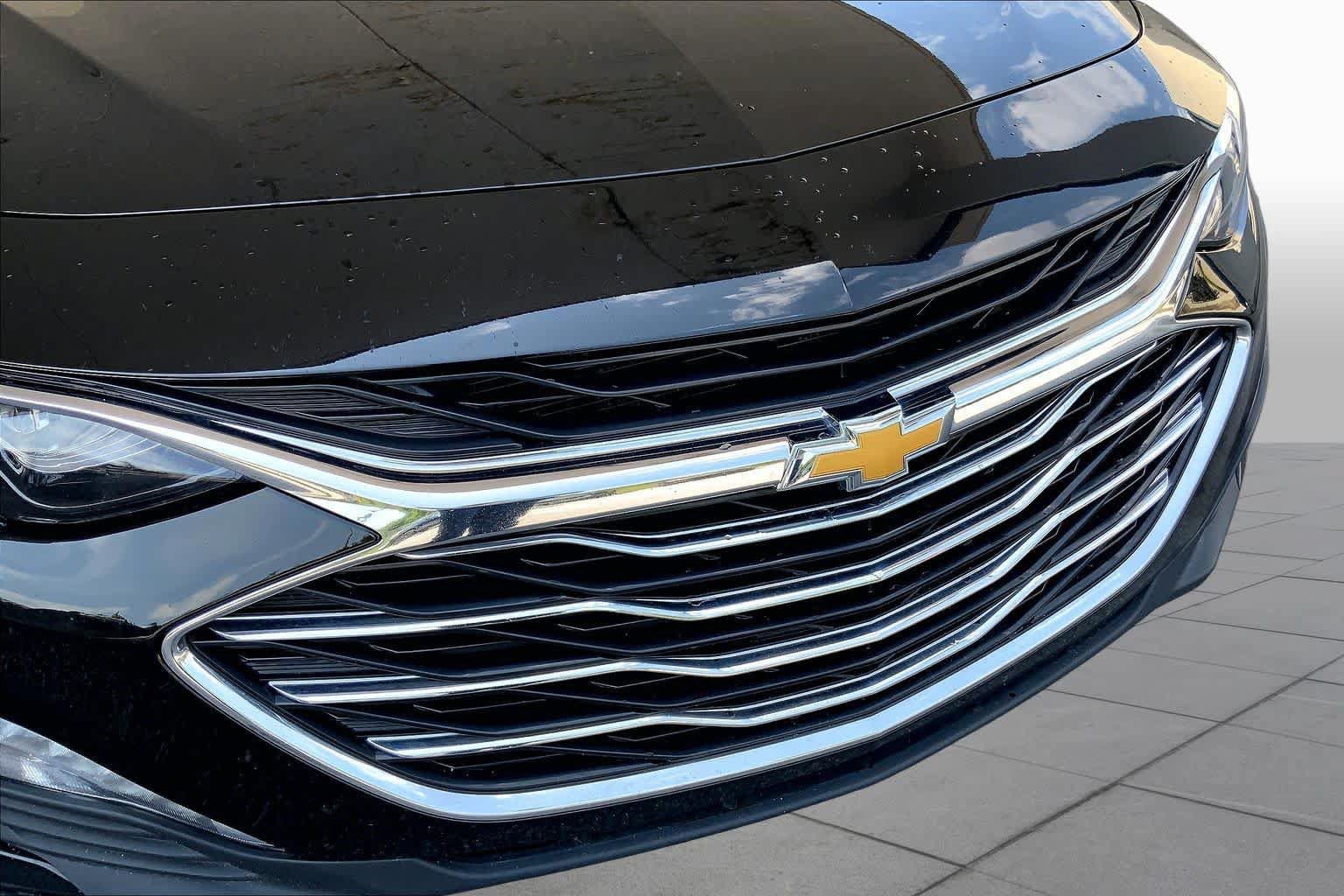 Used 2025 Chevrolet Malibu LT FWD image 30
