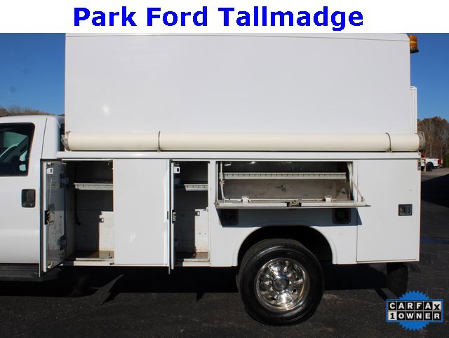 Used 2016 Ford F450 XL w/ Power Equipment Group image 3