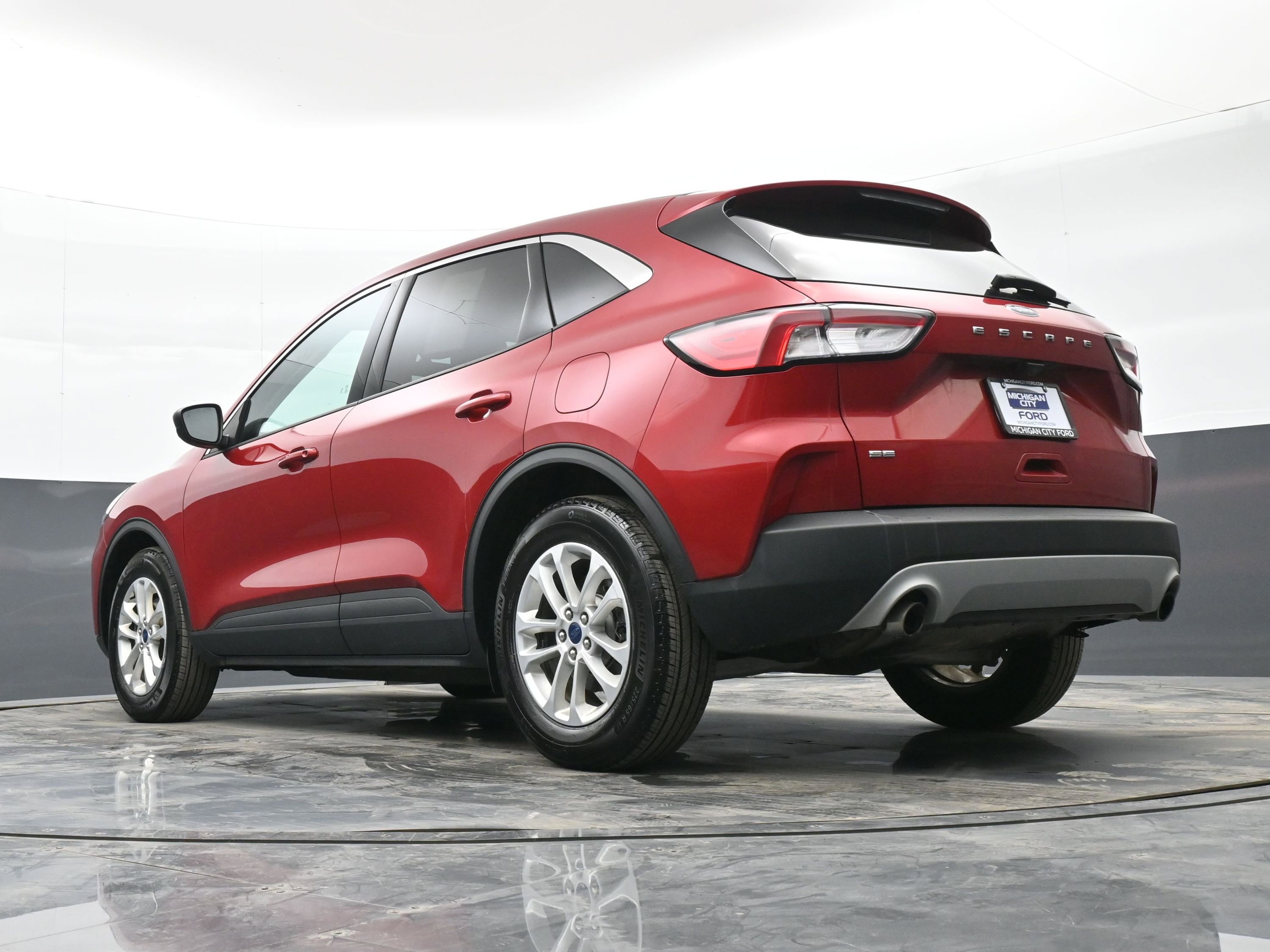 Used 2022 Ford Escape SE w/ Convenience Package image 38