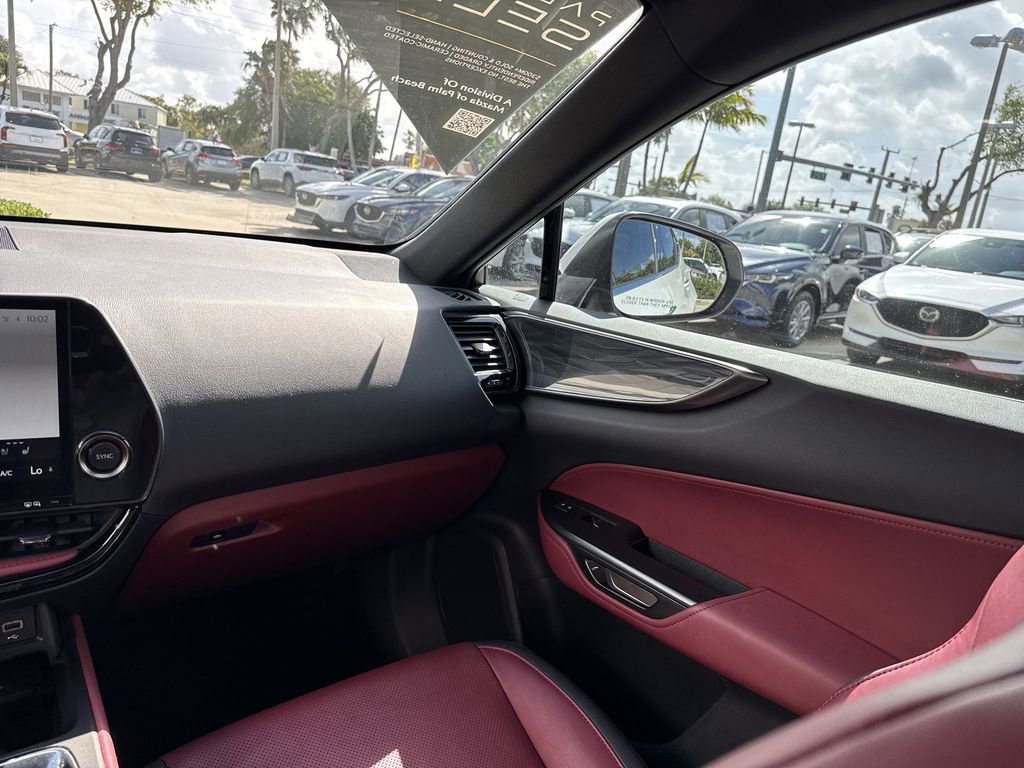 Used 2024 Lexus NX 250 FWD image 15