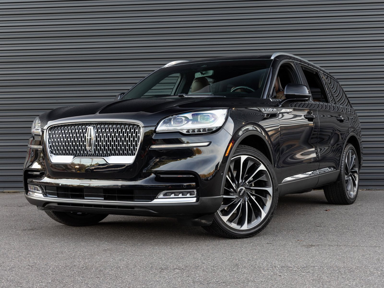 Used 2020 Lincoln Aviator Reserve w/ Equipment Group 202A video 1