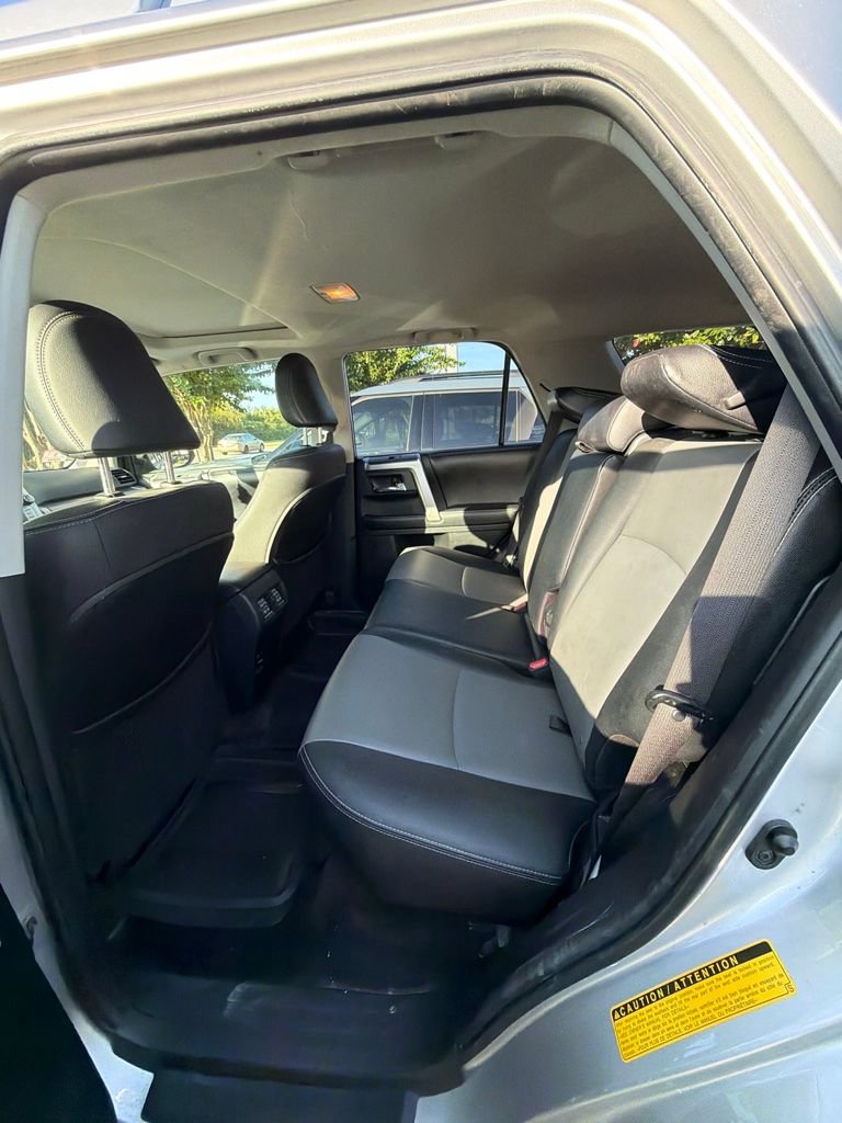 Used 2016 Toyota 4Runner SR5 Premium AWD/4WD image 17