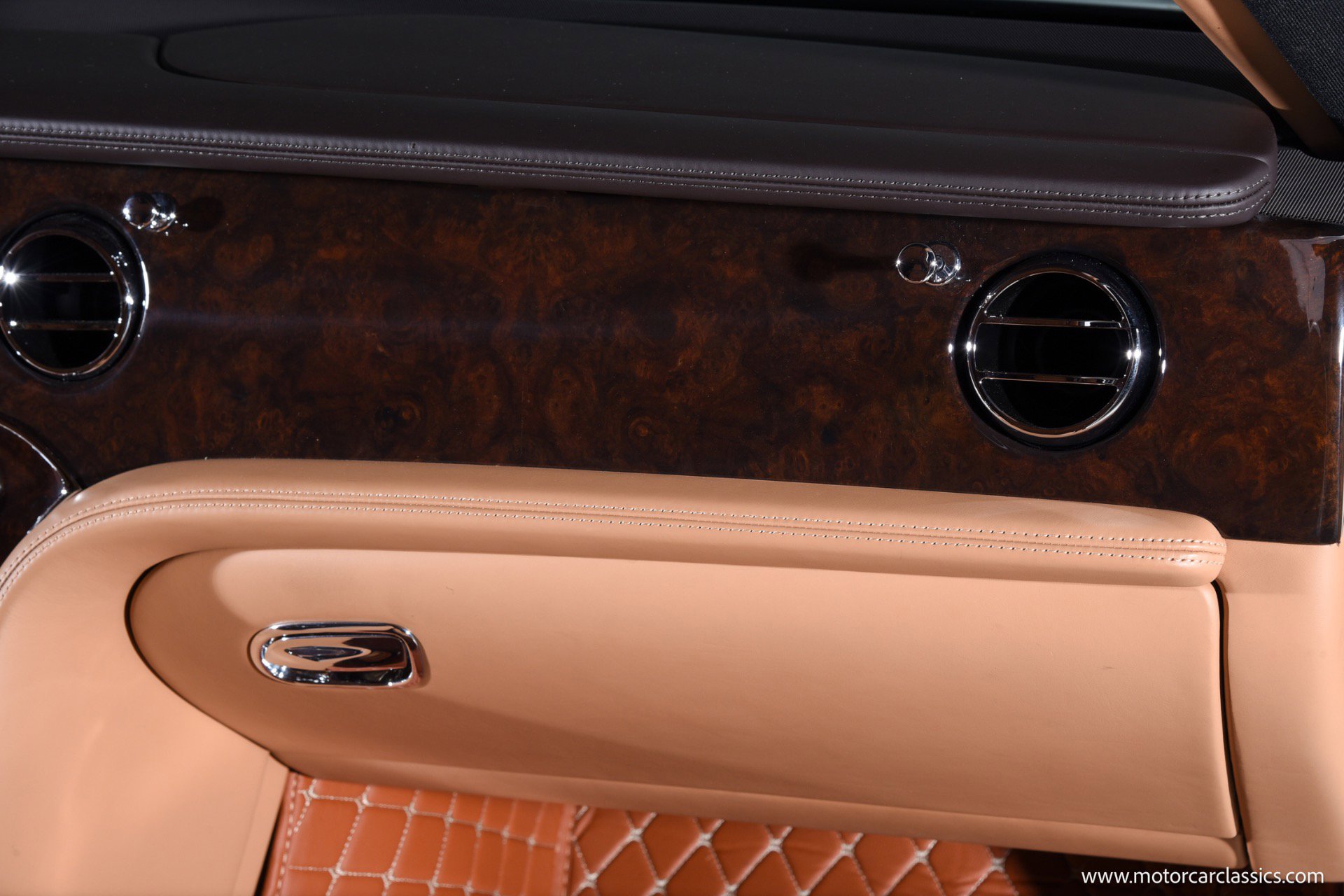 Used 2012 Bentley Mulsanne RWD image 38