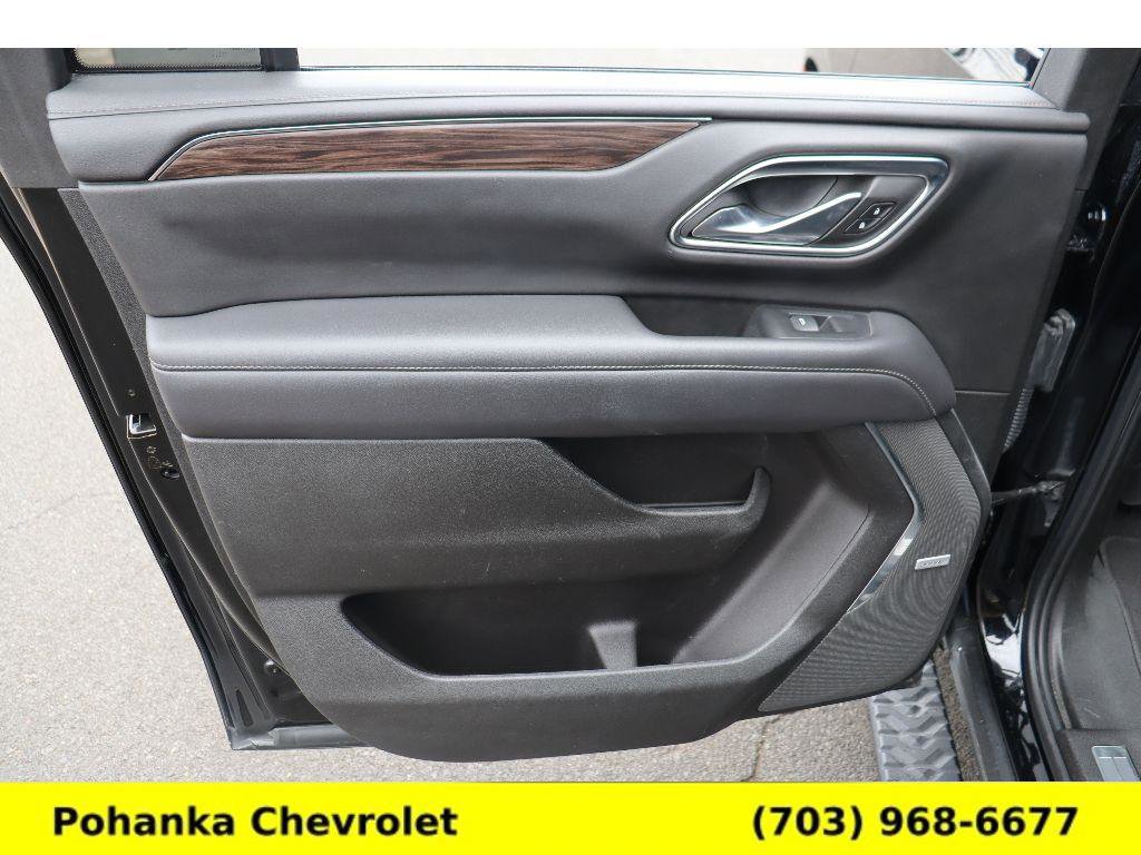 Used 2021 Chevrolet Suburban Z71 image 27