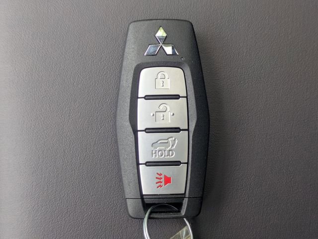 New 2026 Mitsubishi Outlander SEL image 34