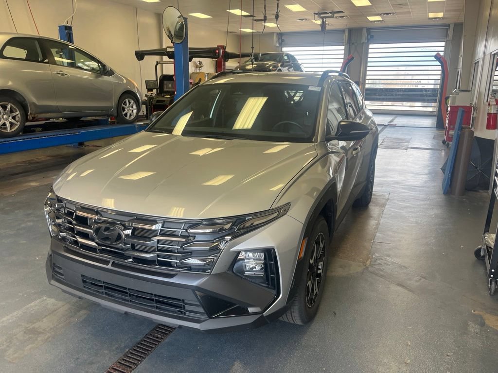 Certified 2025 Hyundai Tucson XRT AWD/4WD image 2