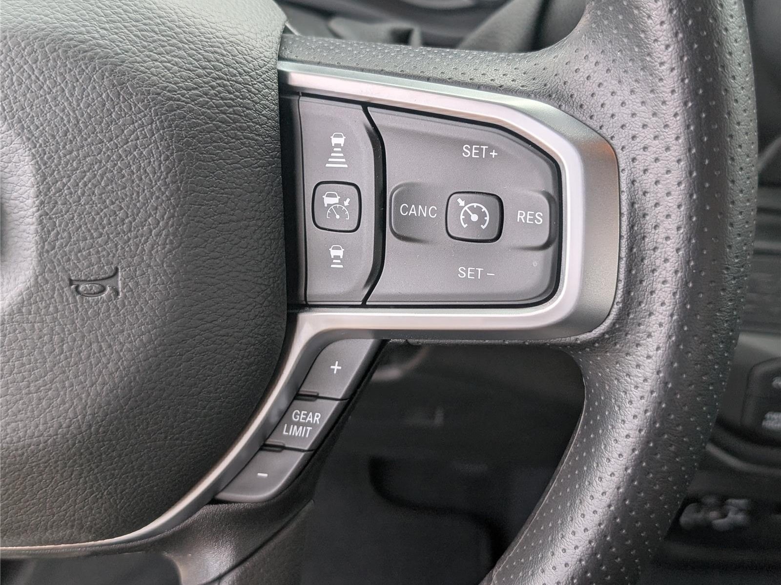 New 2026 RAM 3500 Tradesman AWD/4WD image 15