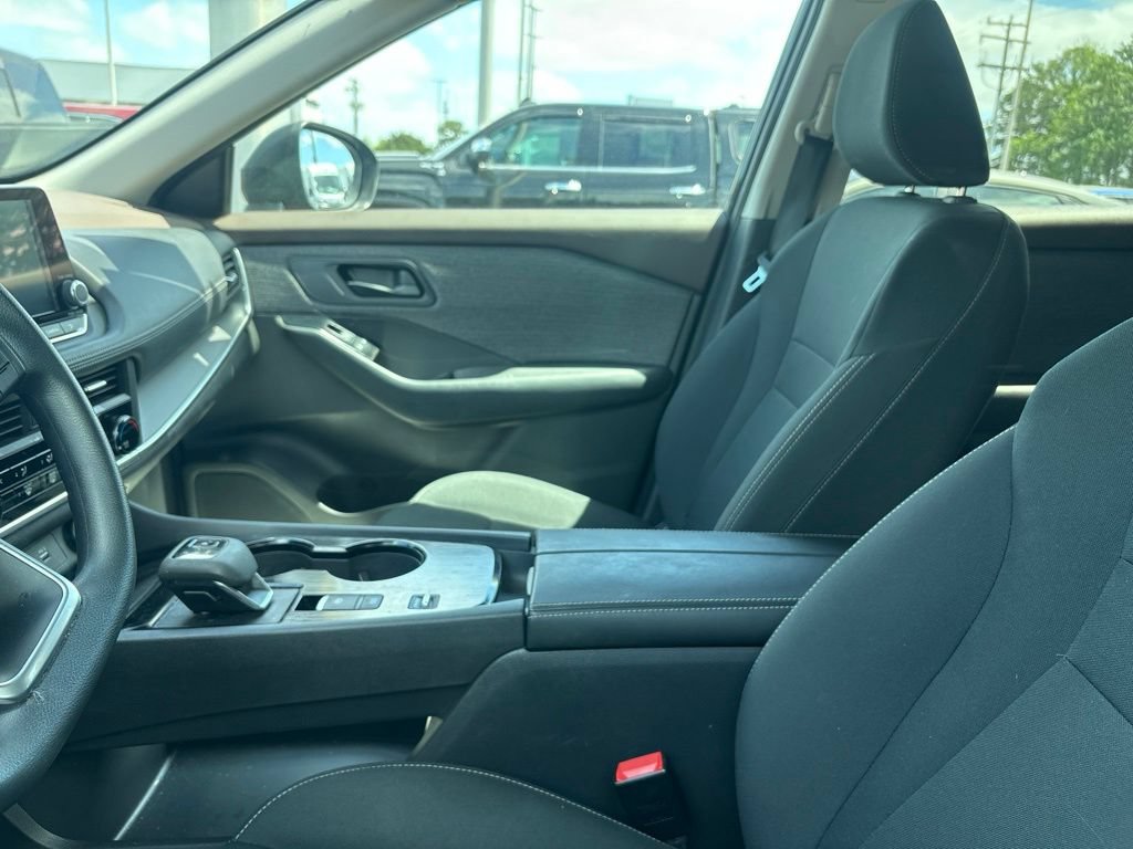 Used 2023 Nissan Rogue S FWD image 16