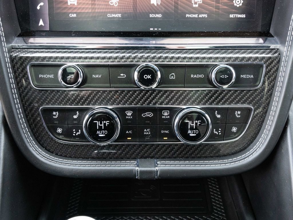 Used 2023 Bentley Bentayga Extended Wheelbase image 47