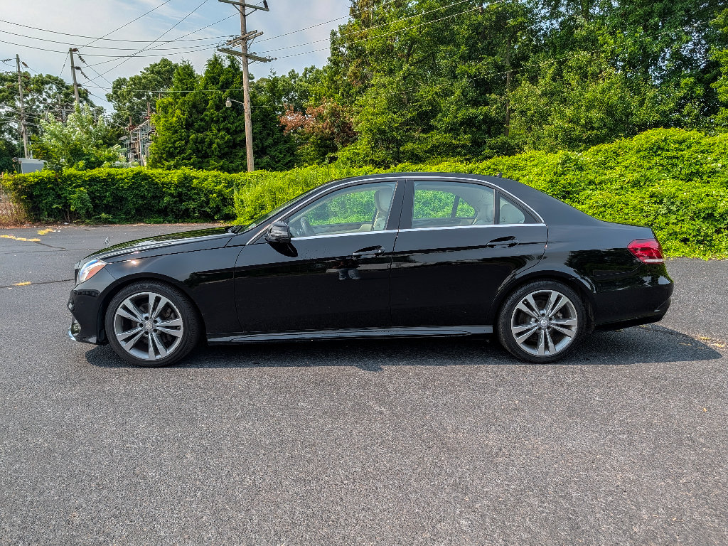Used 2015 Mercedes-Benz E 350 4MATIC Sedan w/ Premium 1 Package image 9