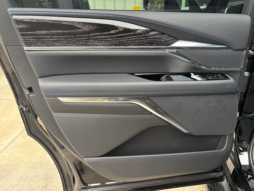 New 2026 Cadillac Escalade IQ Sport 1 w/ LPO, Floor Liner Package image 46